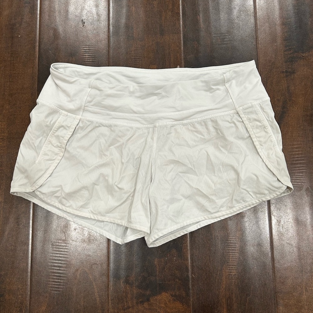Lululemon low rise 4” speed up shorts